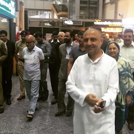 Naeem Akhtar , Rafi Mir Return from Hajj